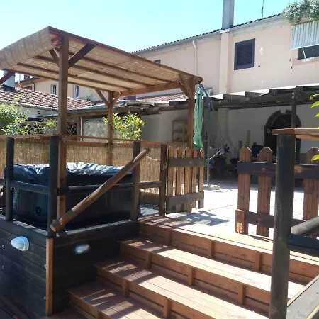 Oda ve Kahvaltı Ca'silvia San Savino (Rimini)